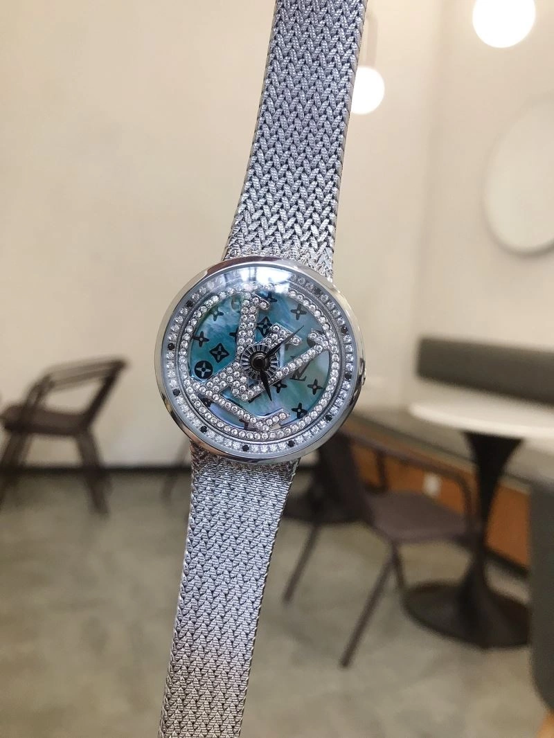 LOUIS VUITTON Watches UrbanChic 189880
