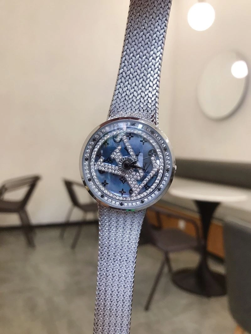 LOUIS VUITTON Watches UrbanChic 189880