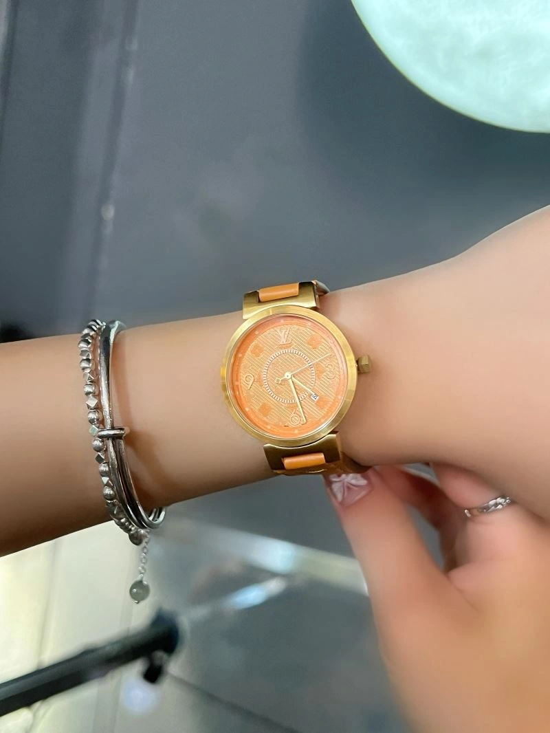 LOUIS VUITTON Watches Trendy 189845