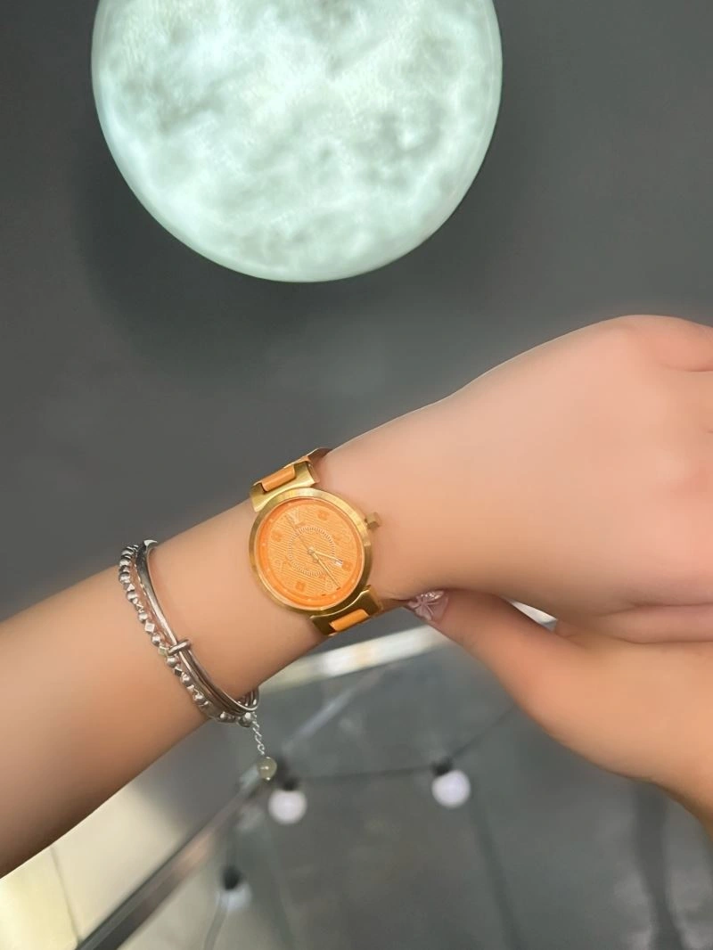 LOUIS VUITTON Watches Trendy 189845