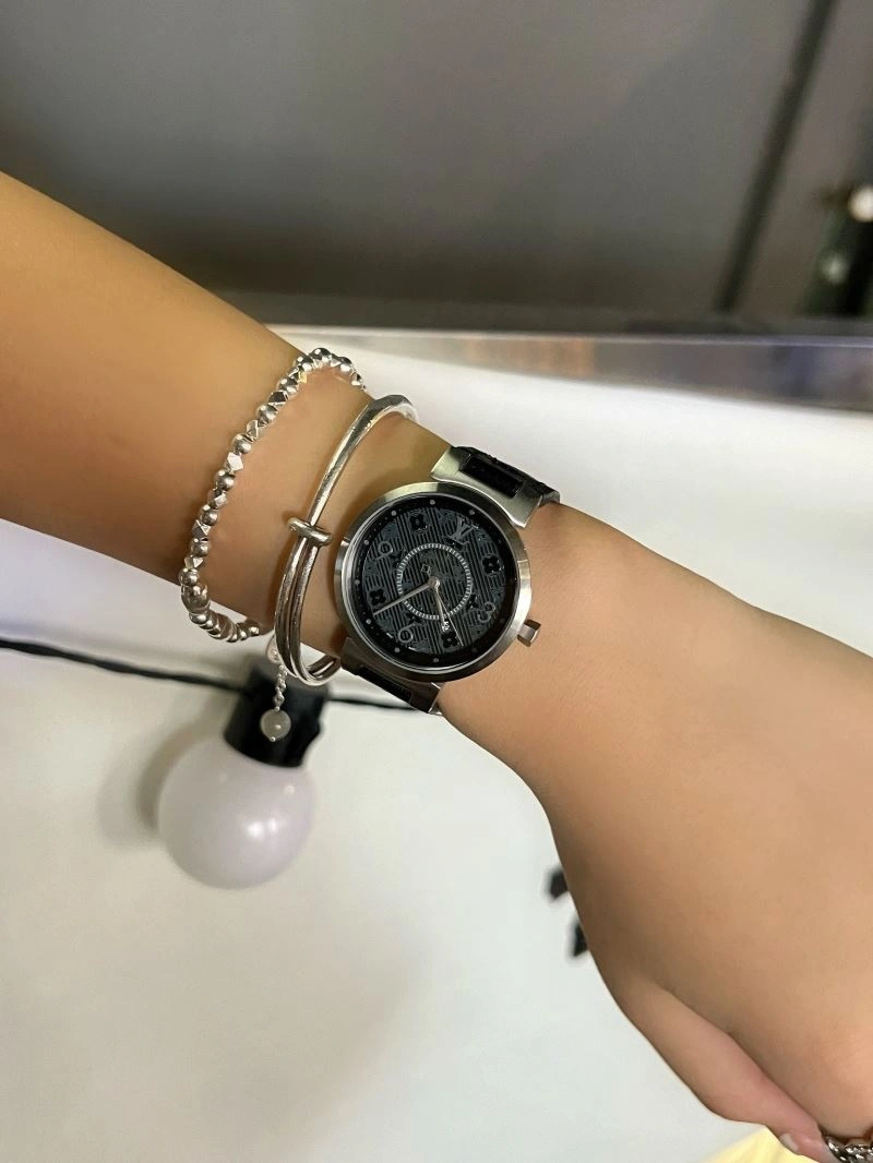 WellDesigned LOUIS VUITTON Watches 189832