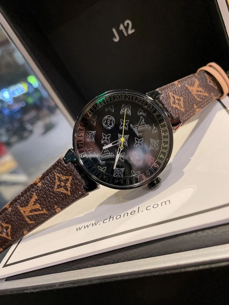 LOUIS VUITTON Watches ModernLook 189834