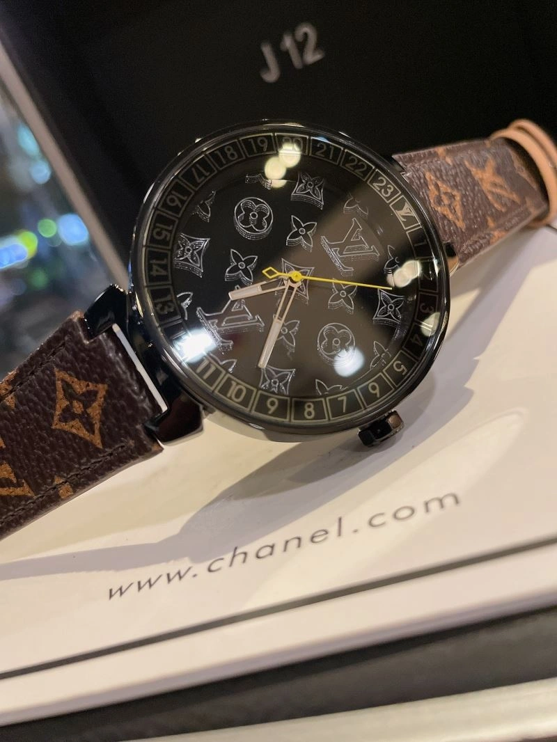 LOUIS VUITTON Watches ModernLook 189834