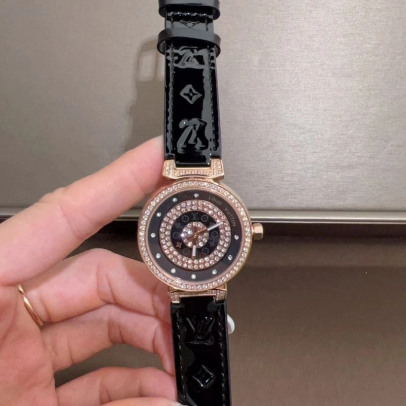 LOUIS VUITTON Watches Versatile 189857