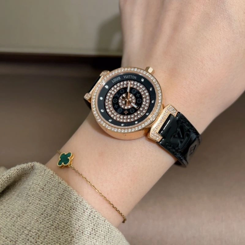 LOUIS VUITTON Watches Versatile 189857