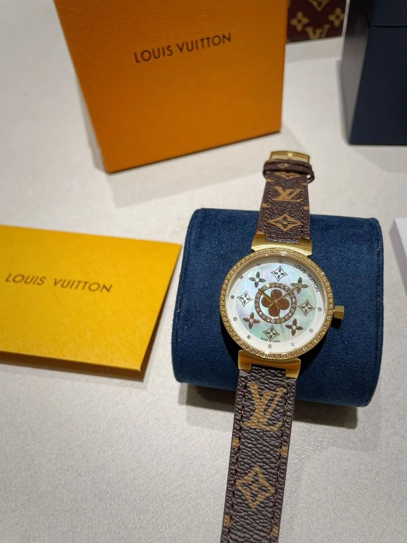 ComfortFit LOUIS VUITTON Watches 189854