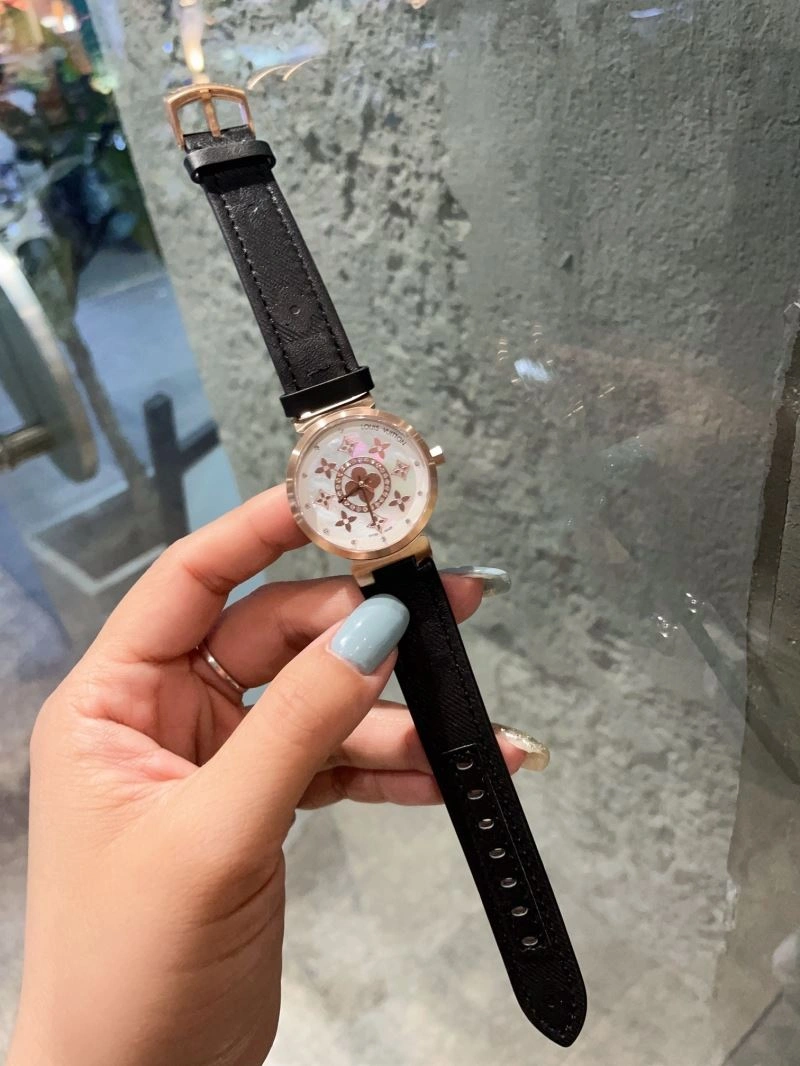 Colorful LOUIS VUITTON Watches 189833