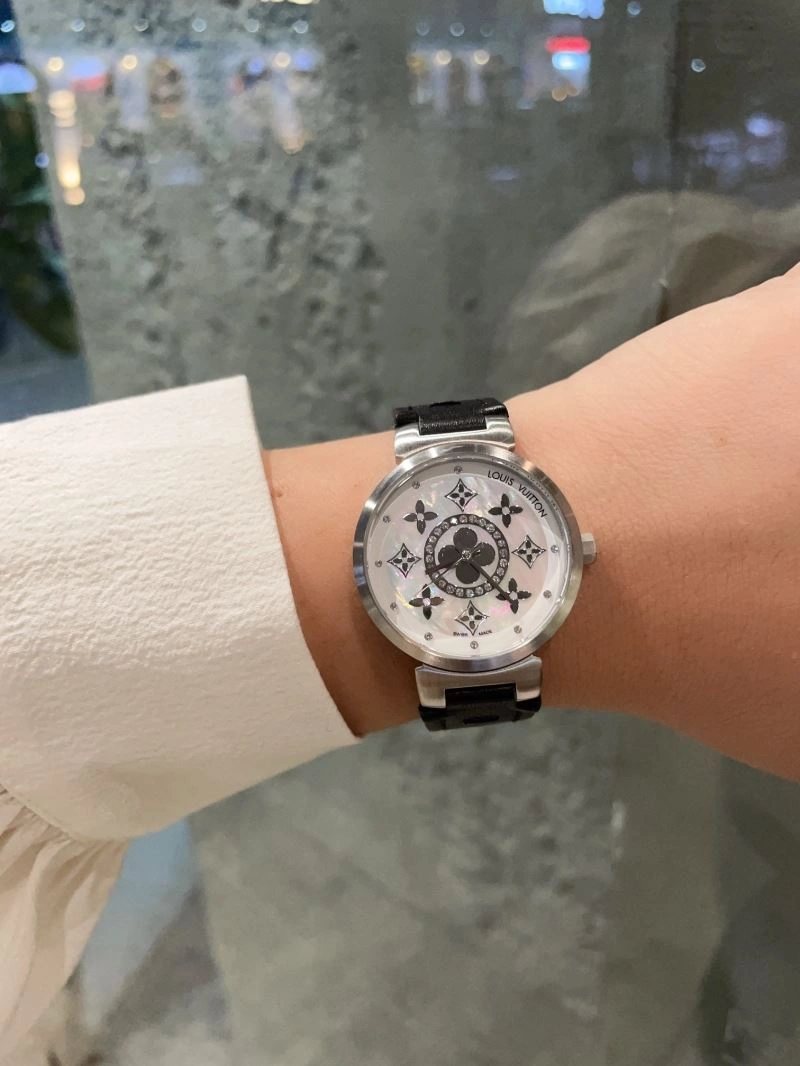 LOUIS VUITTON Watches Lightweight 189841