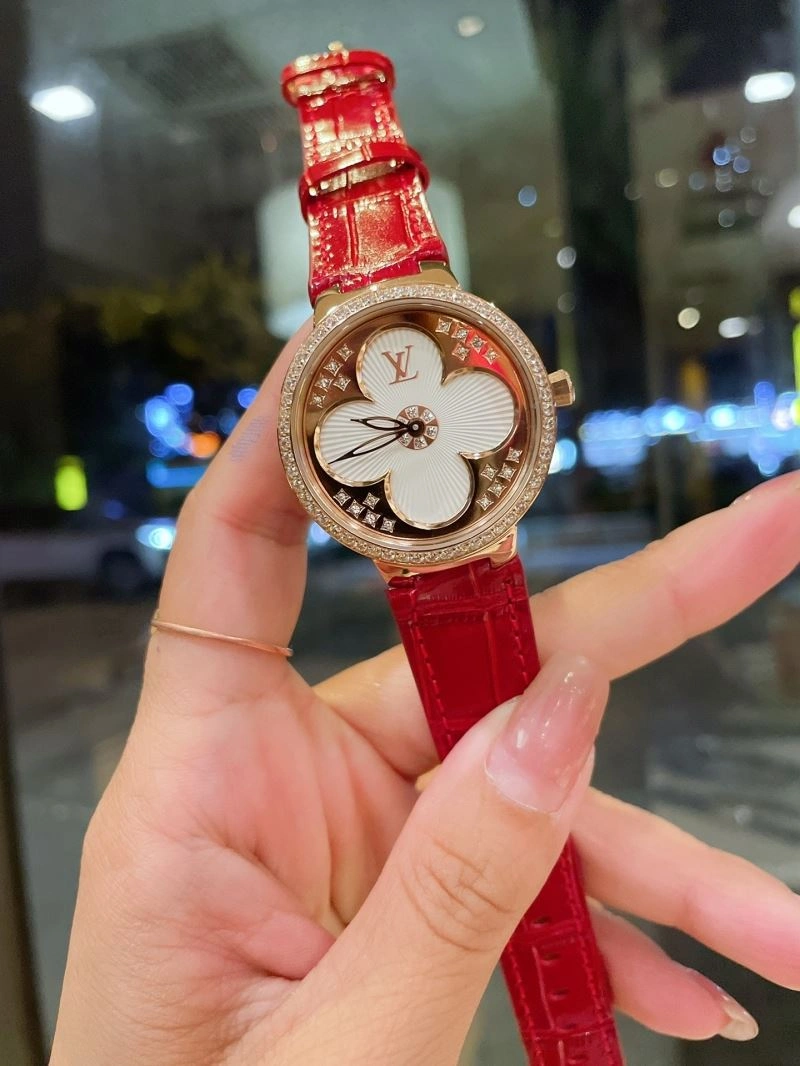 ComfortFit LOUIS VUITTON Watches 189871