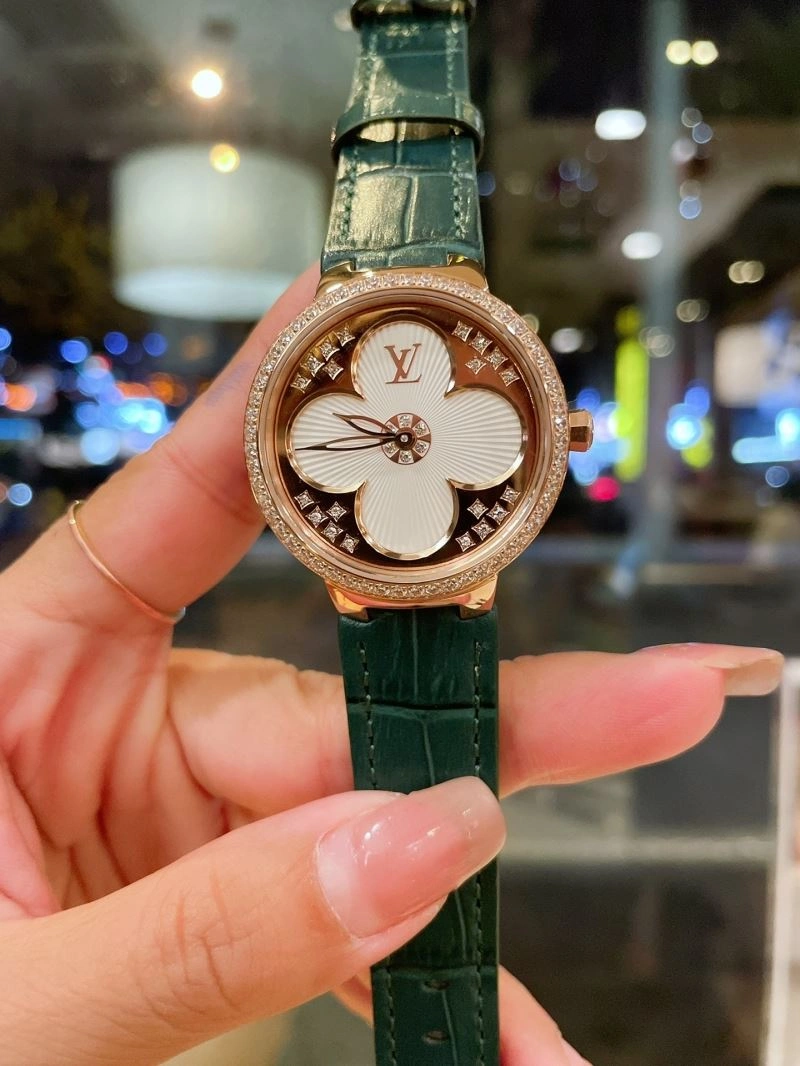 ComfortFit LOUIS VUITTON Watches 189871