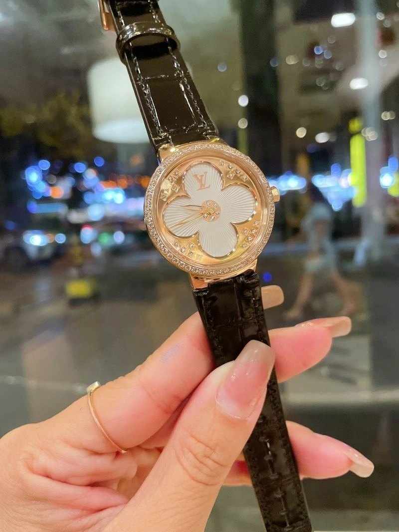 ComfortFit LOUIS VUITTON Watches 189871