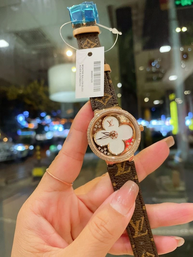 ComfortFit LOUIS VUITTON Watches 189871