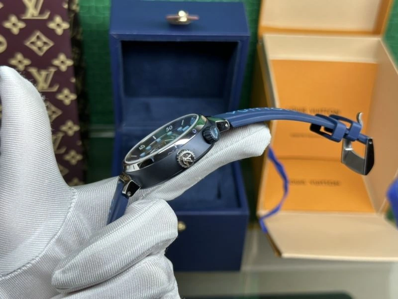 LOUIS VUITTON Watches GoodFit 189867