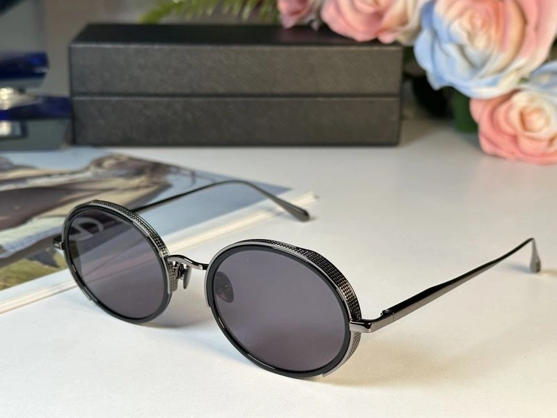 Durable Linda Farrow Sunglasses 280298