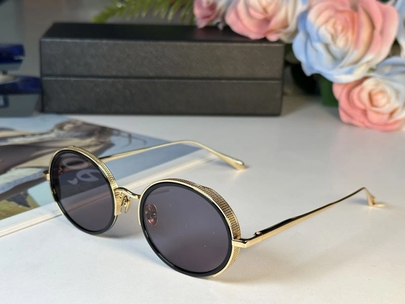 Durable Linda Farrow Sunglasses 280298