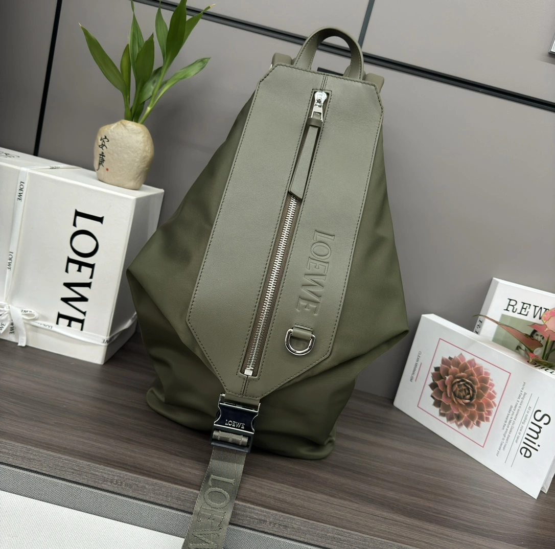 Unisex Loewe Backpacks 72193