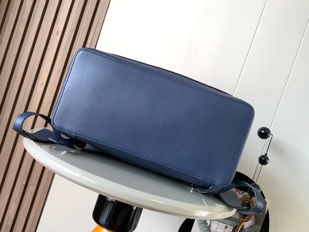 Unisex Loewe Backpacks 72049