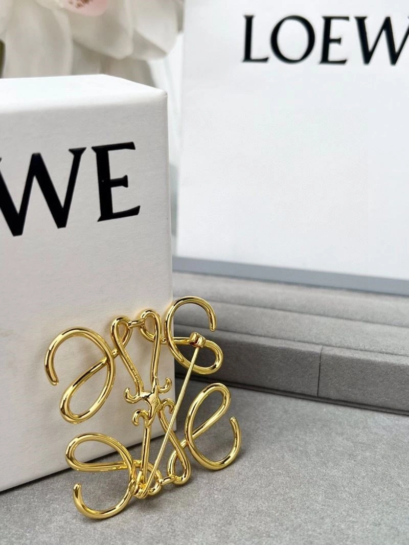 Loewe Brooches Chic 210615