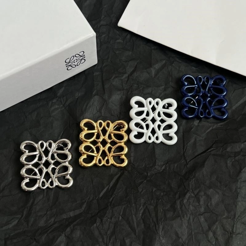 Loewe Brooches Trendy 208663