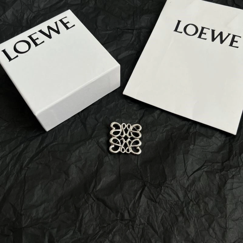 Loewe Brooches UrbanChic 208658