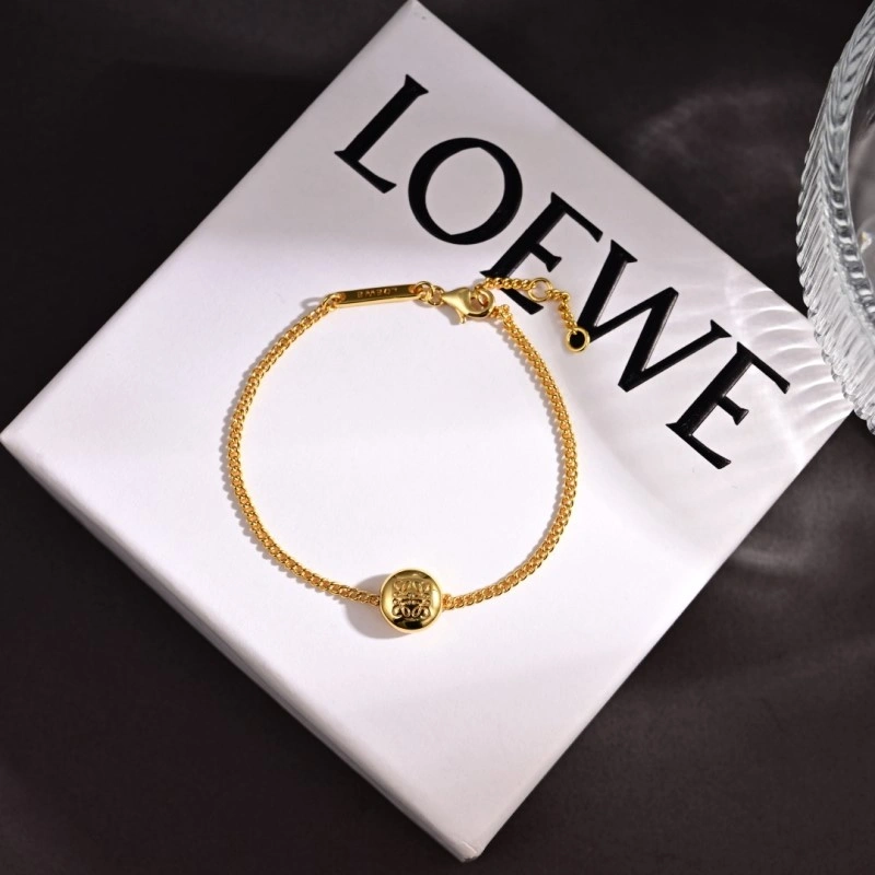 Minimalist Loewe Brooches 208672