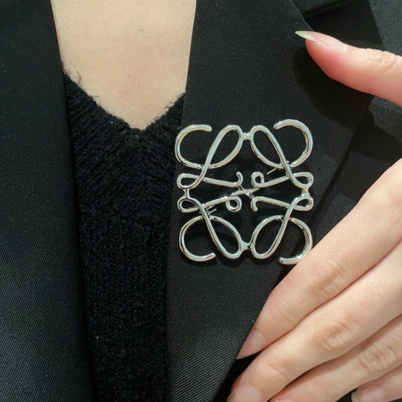 Loewe Brooches Affordable 208675