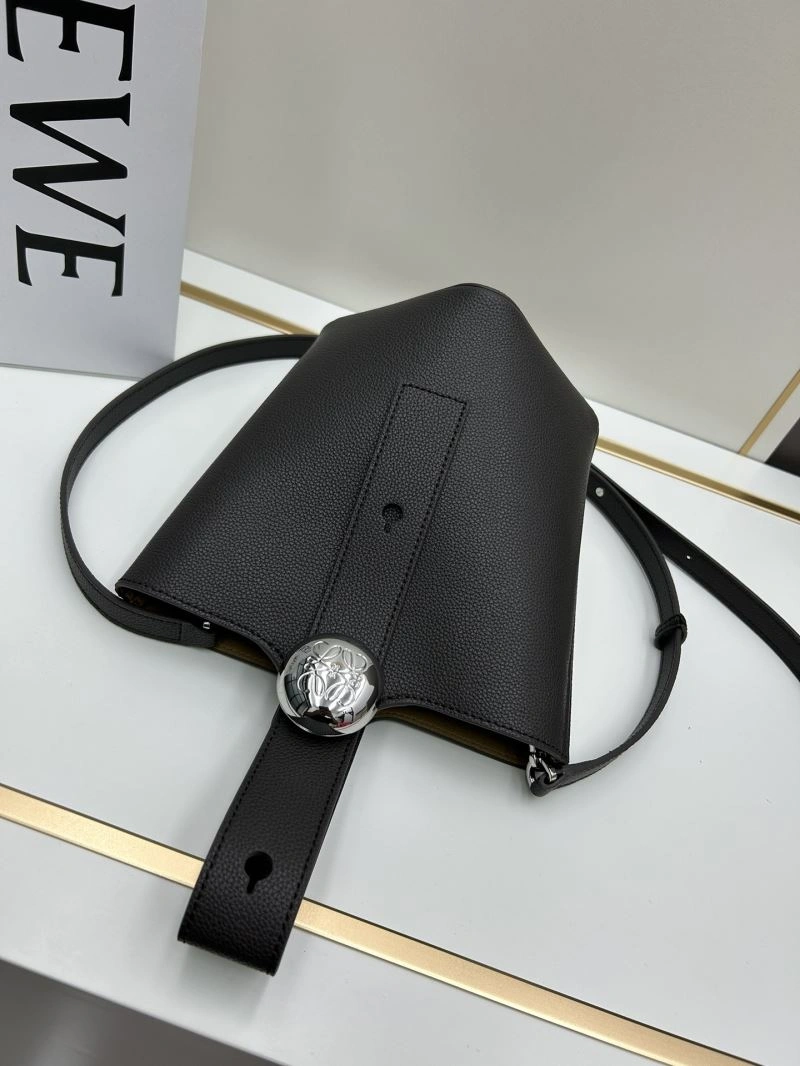 Loewe Bucket Bags Efficient 83847
