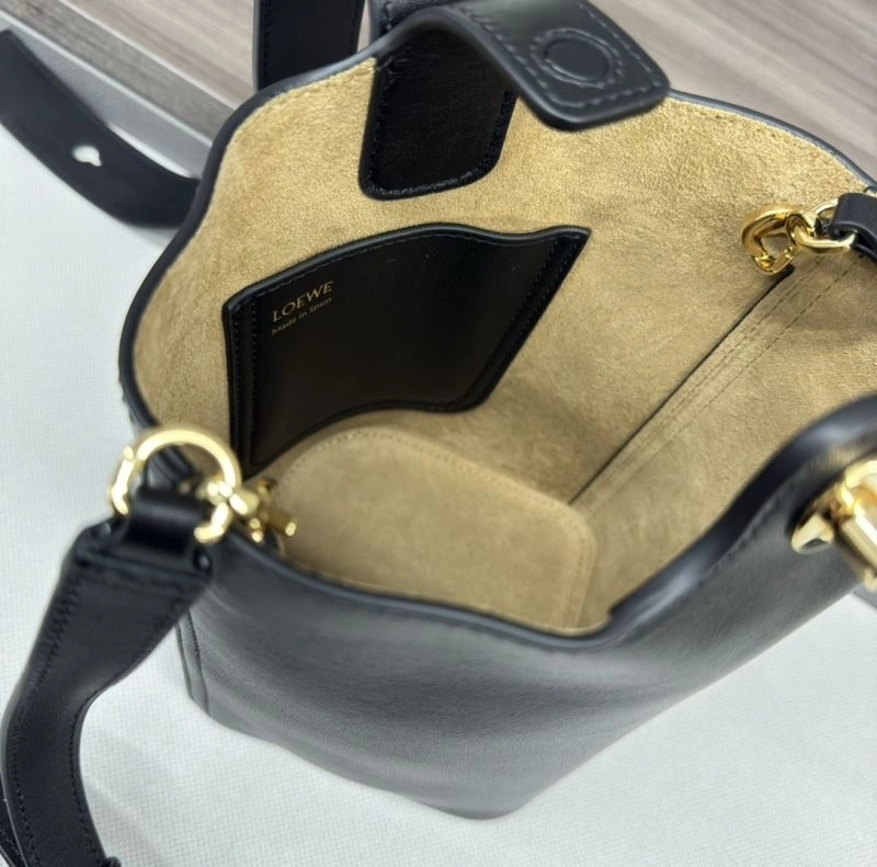 Loewe Bucket Bags Stretchable 58640