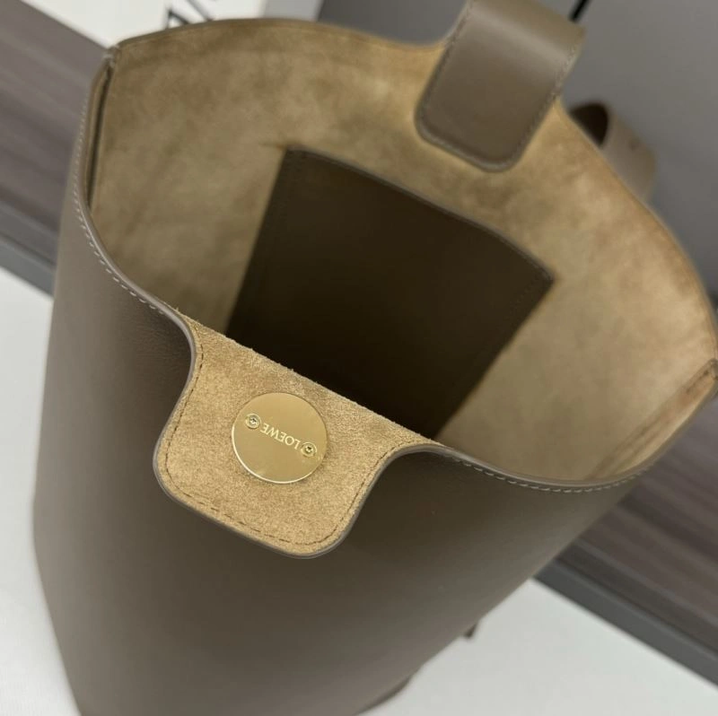 MultiPurpose Loewe Bucket Bags 58594