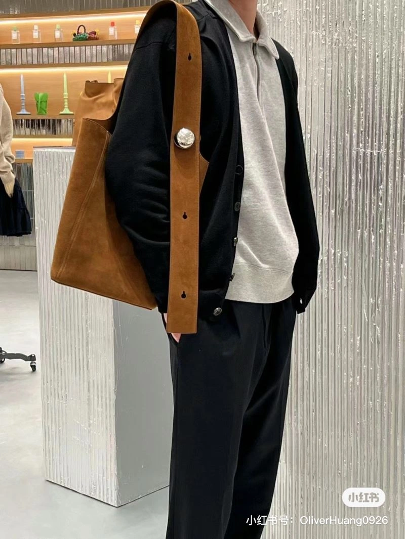 Functional Loewe Bucket Bags 73437