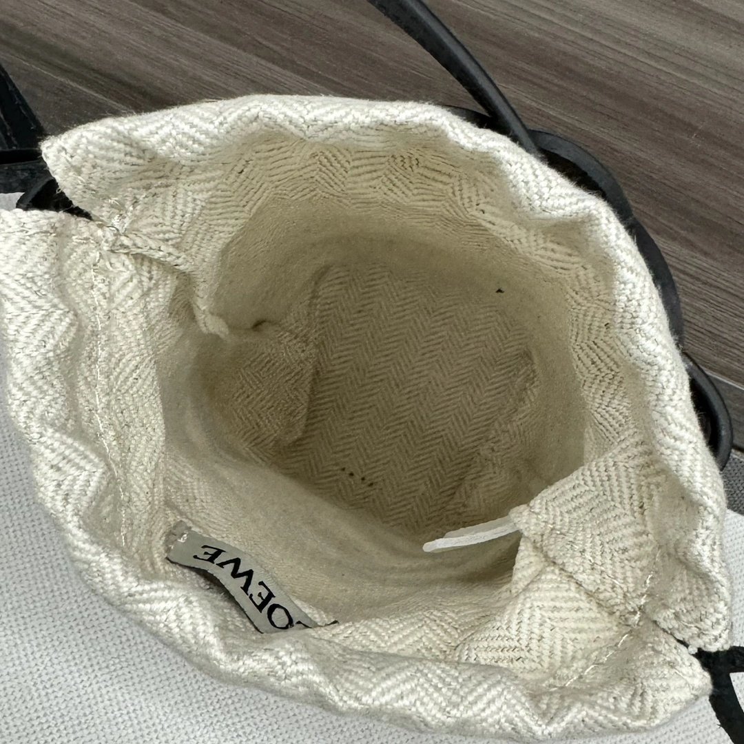 Loewe Bucket Bags Versatile 72195