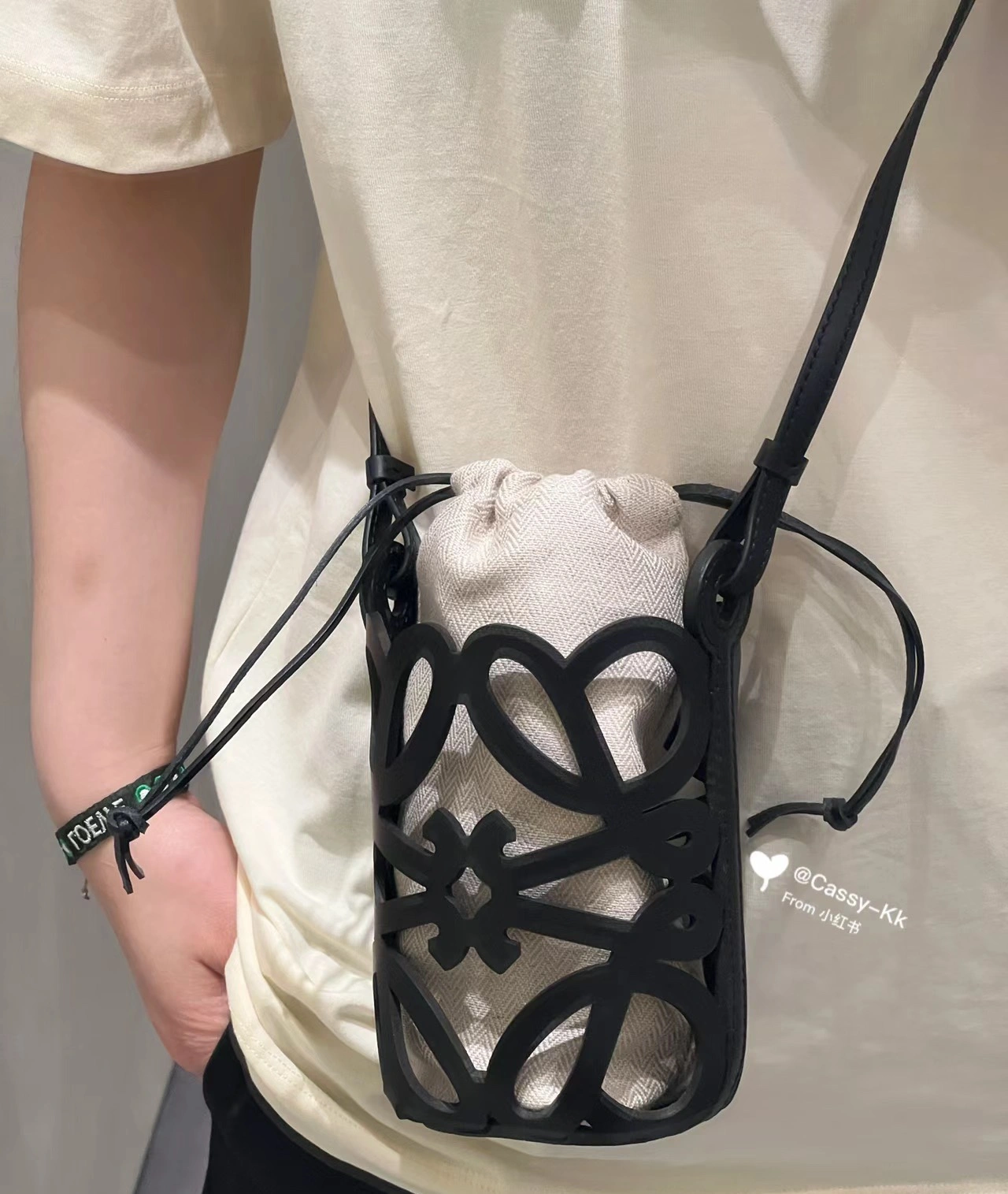 Loewe Bucket Bags Versatile 72195