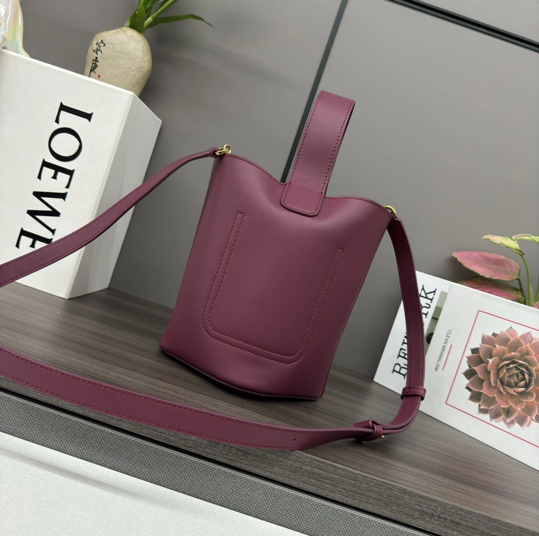 Durable Loewe Bucket Bags 67248