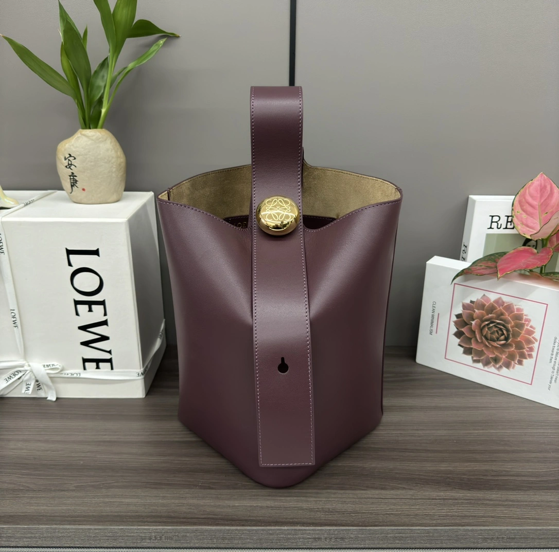 TravelReady Loewe Bucket Bags 67250