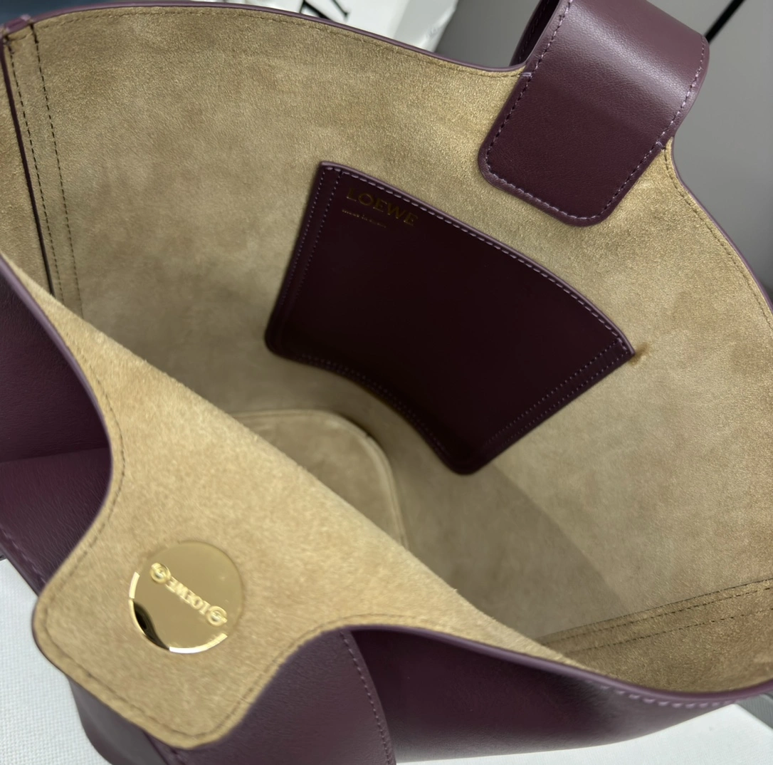 TravelReady Loewe Bucket Bags 67250