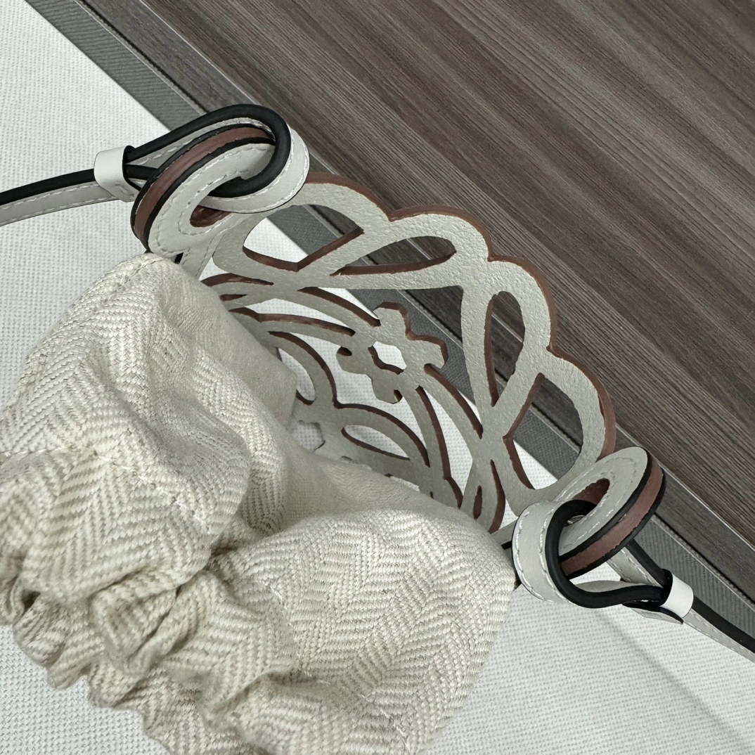 Durable Loewe Bucket Bags 67245