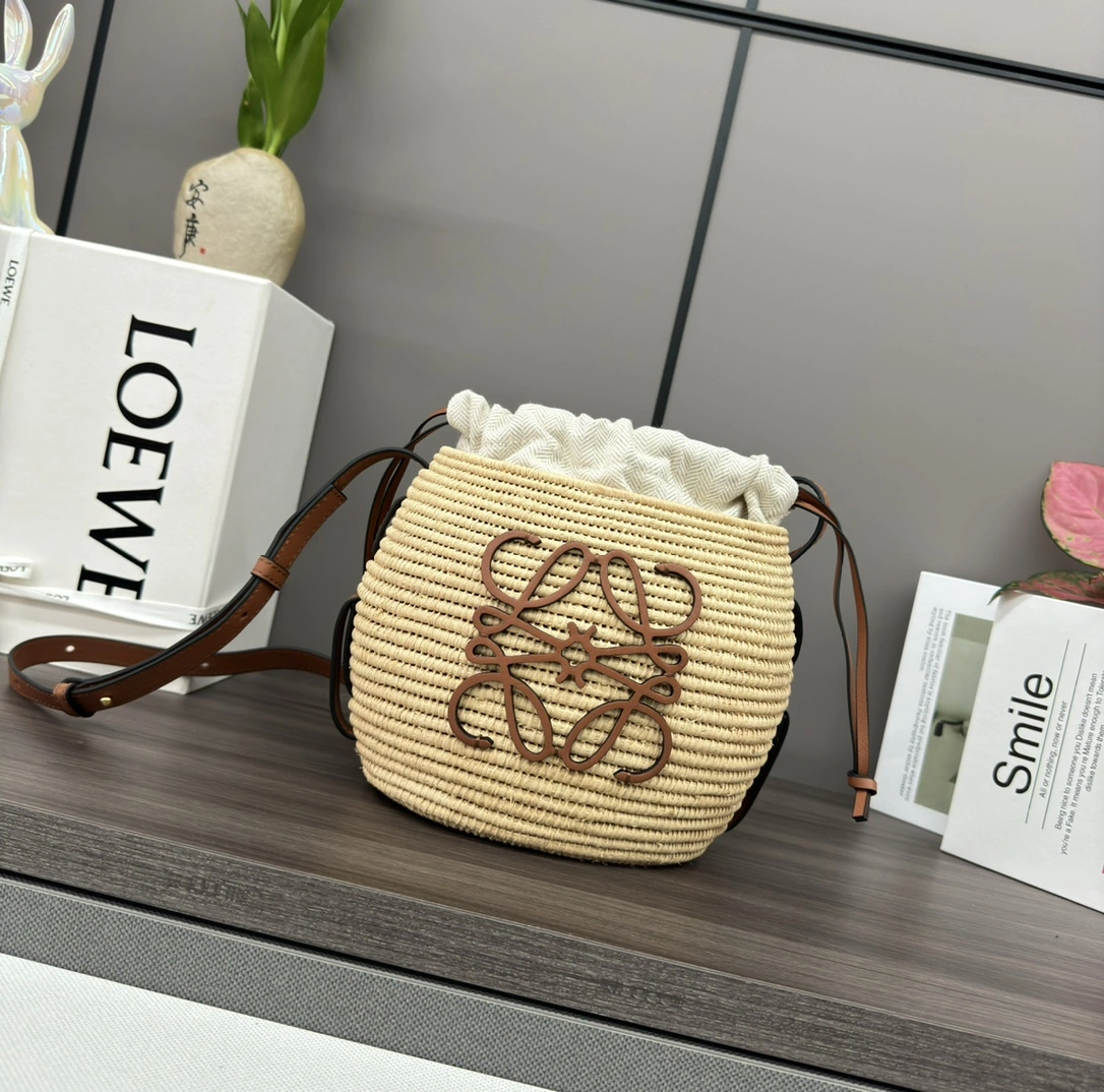 Compact Loewe Bucket Bags 67243