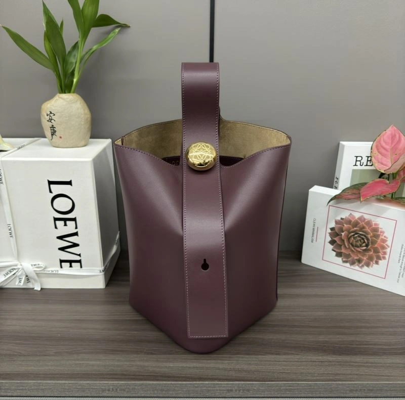 Loewe Bucket Bags Trendsetting 61708