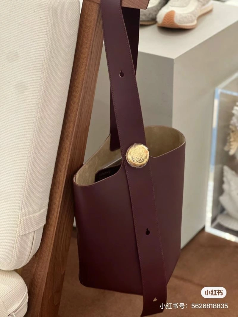 Loewe Bucket Bags Trendsetting 61708
