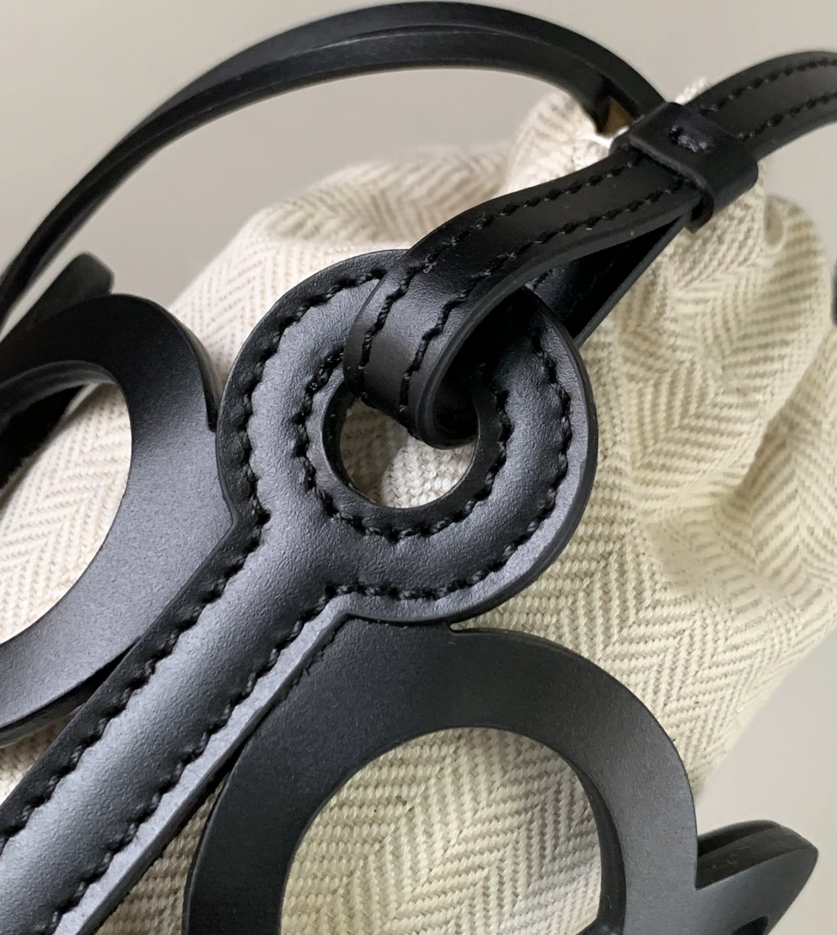 Loewe Bucket Bags Sporty 72003