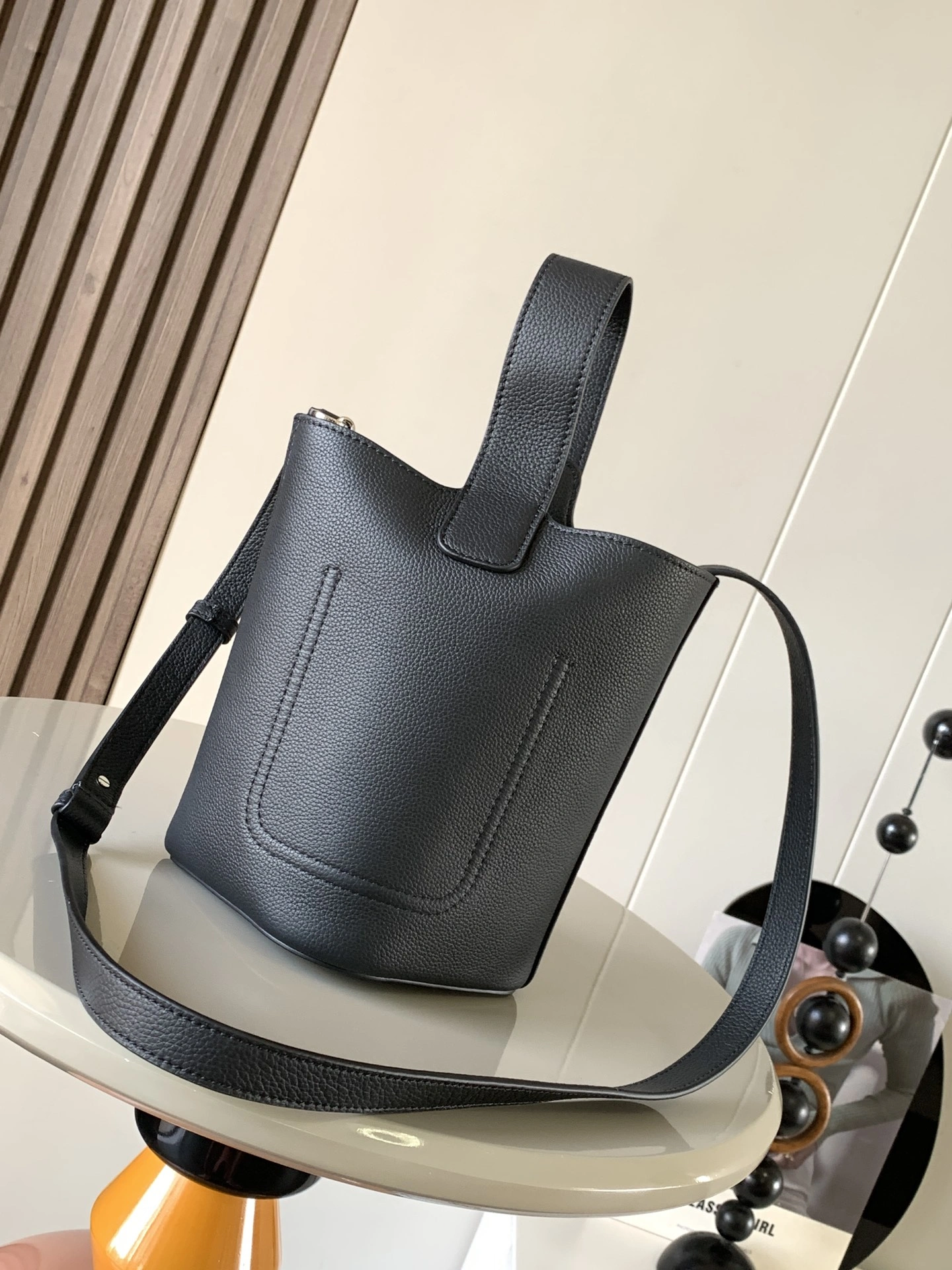 Contemporary Loewe Bucket Bags 71993