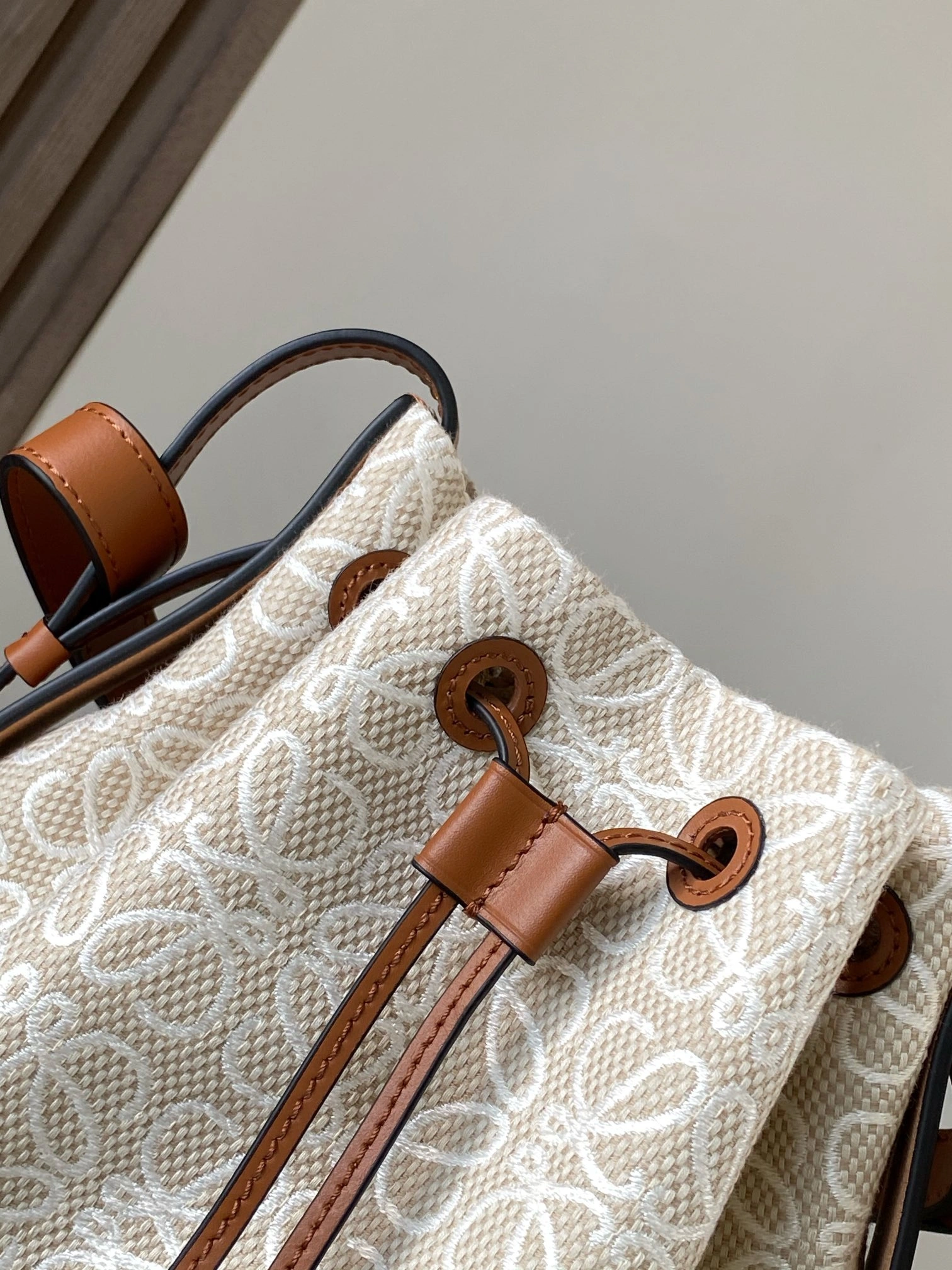 Loewe Bucket Bags FlexibleFit 71991