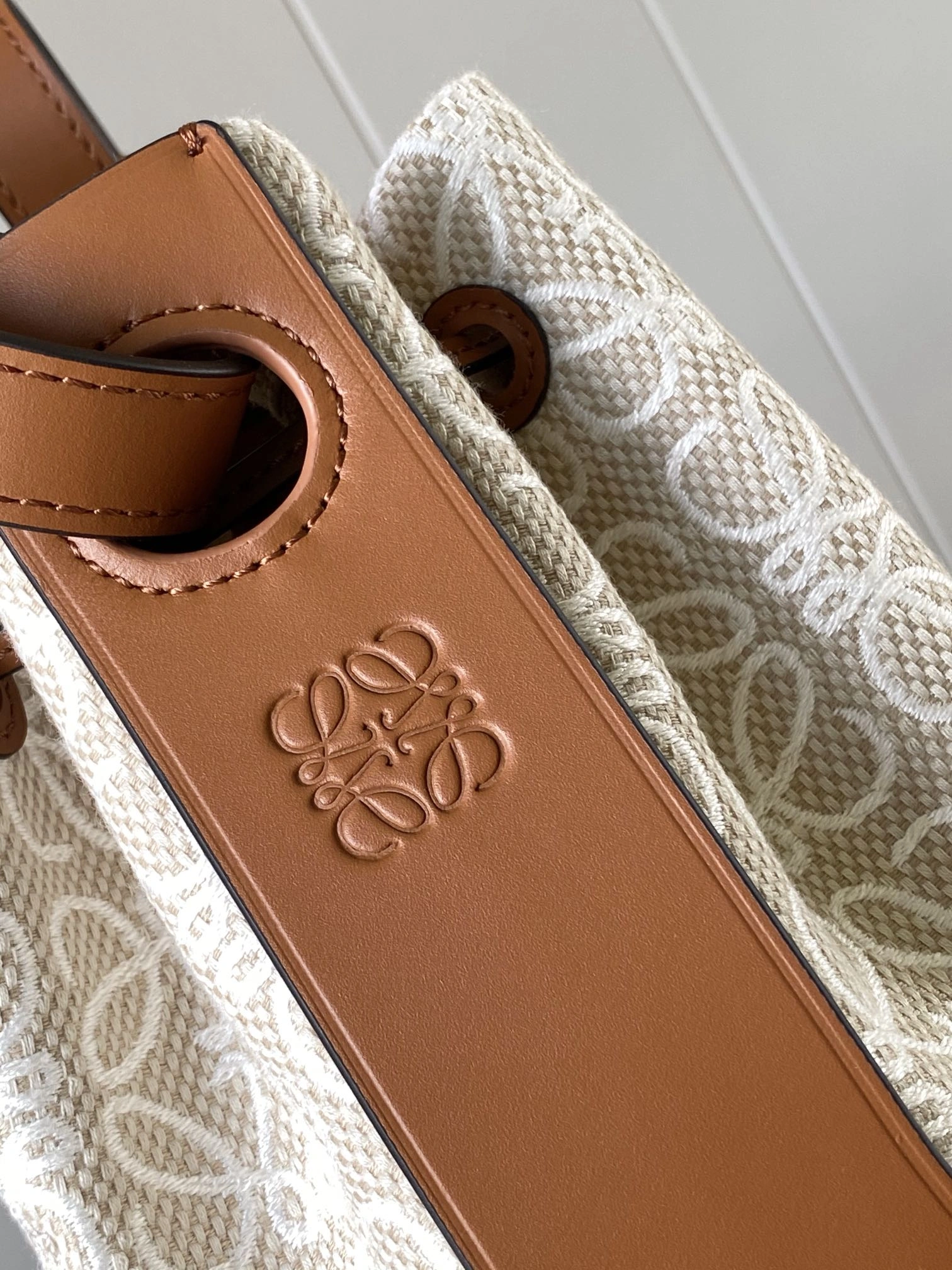 Loewe Bucket Bags FlexibleFit 71991