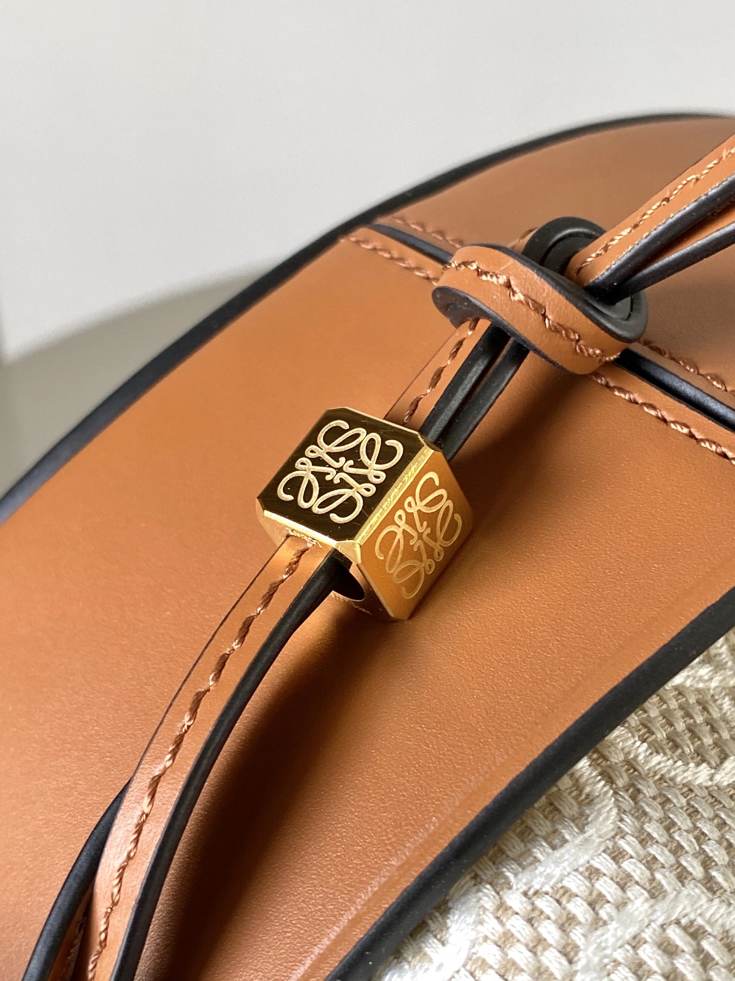 Loewe Bucket Bags FlexibleFit 71991