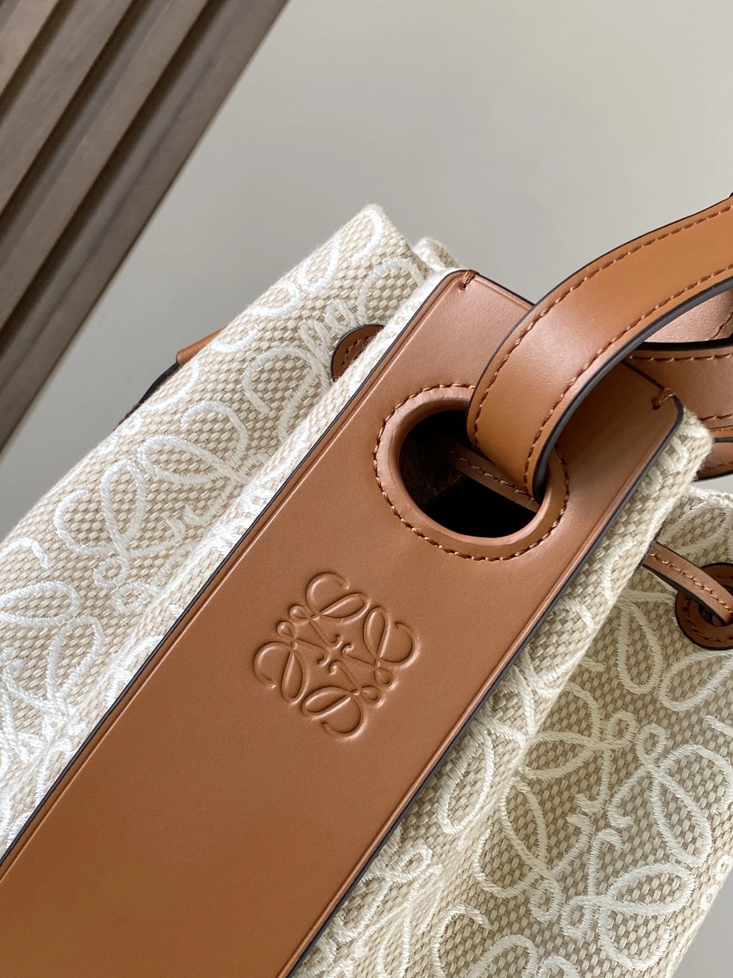 Resilient Loewe Bucket Bags 71999