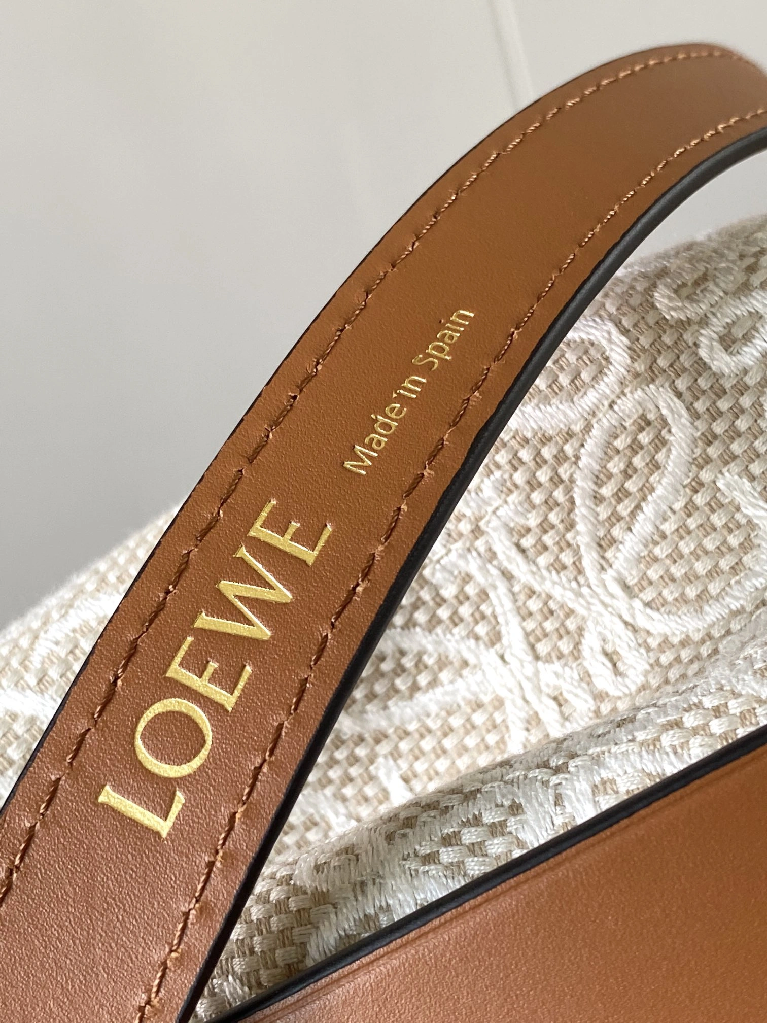 Resilient Loewe Bucket Bags 71999