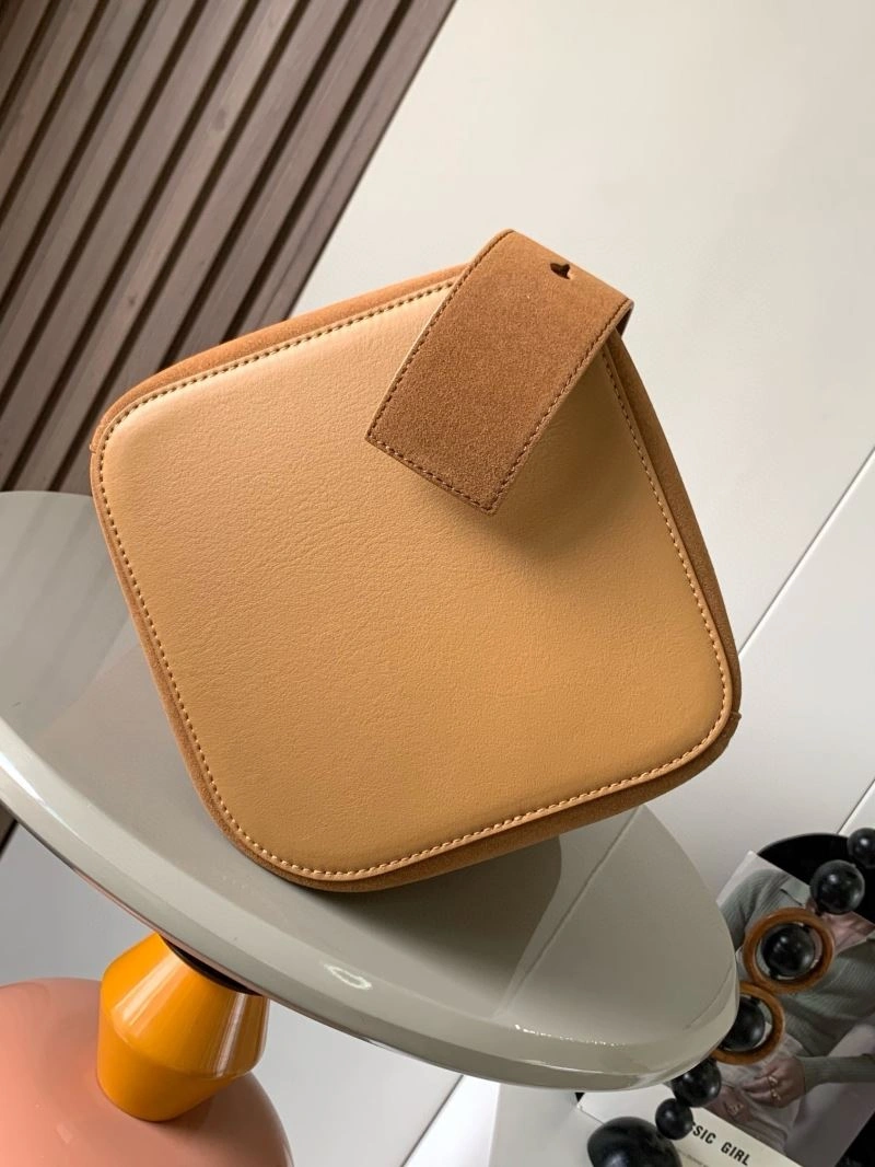 Loewe Bucket Bags Packable 67133