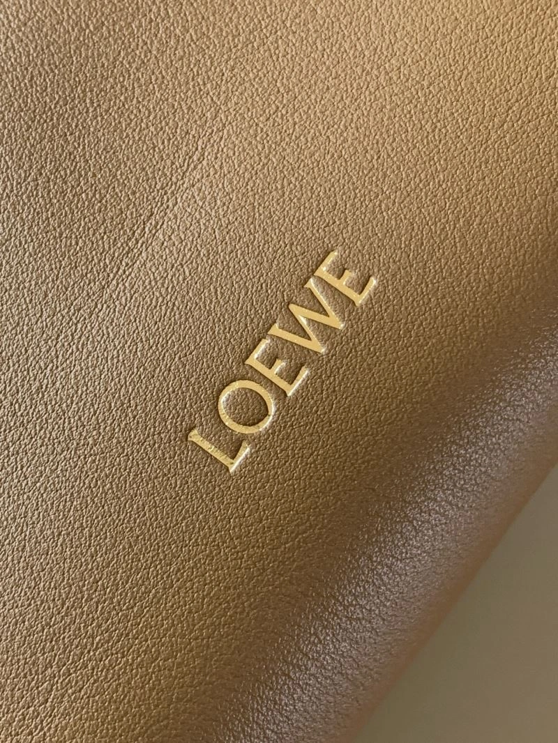 Loewe Bucket Bags Stretchable 61312
