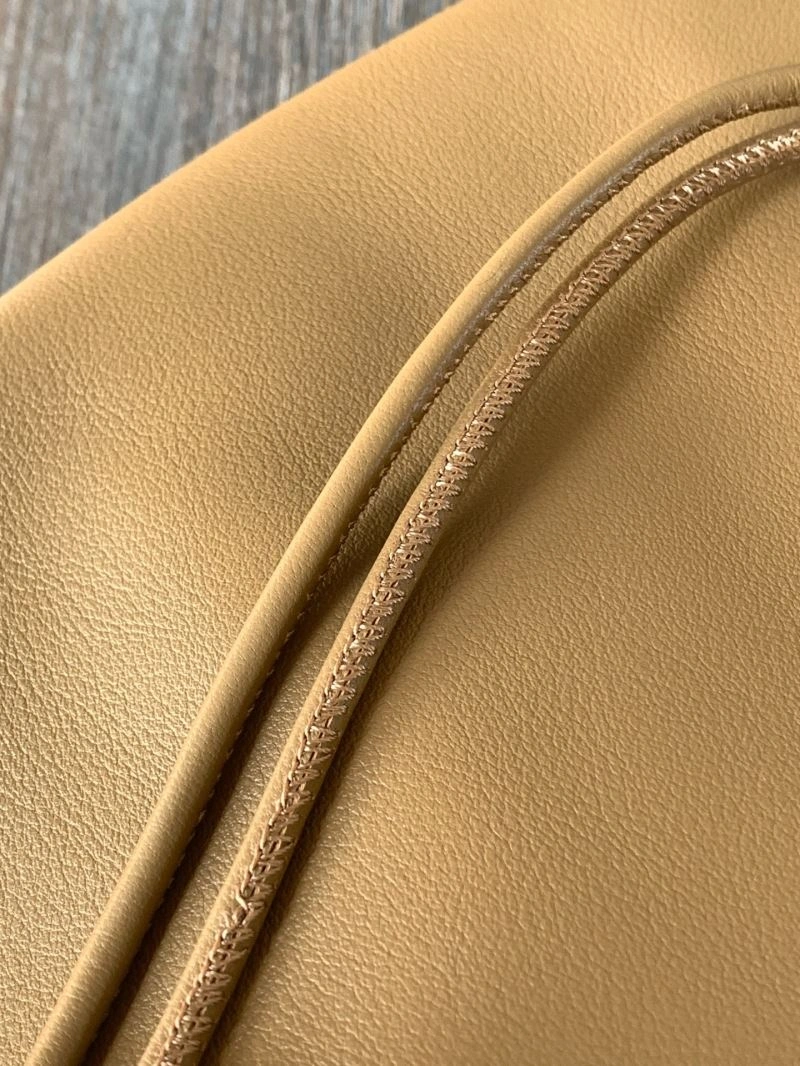 Loewe Bucket Bags Stretchable 61312