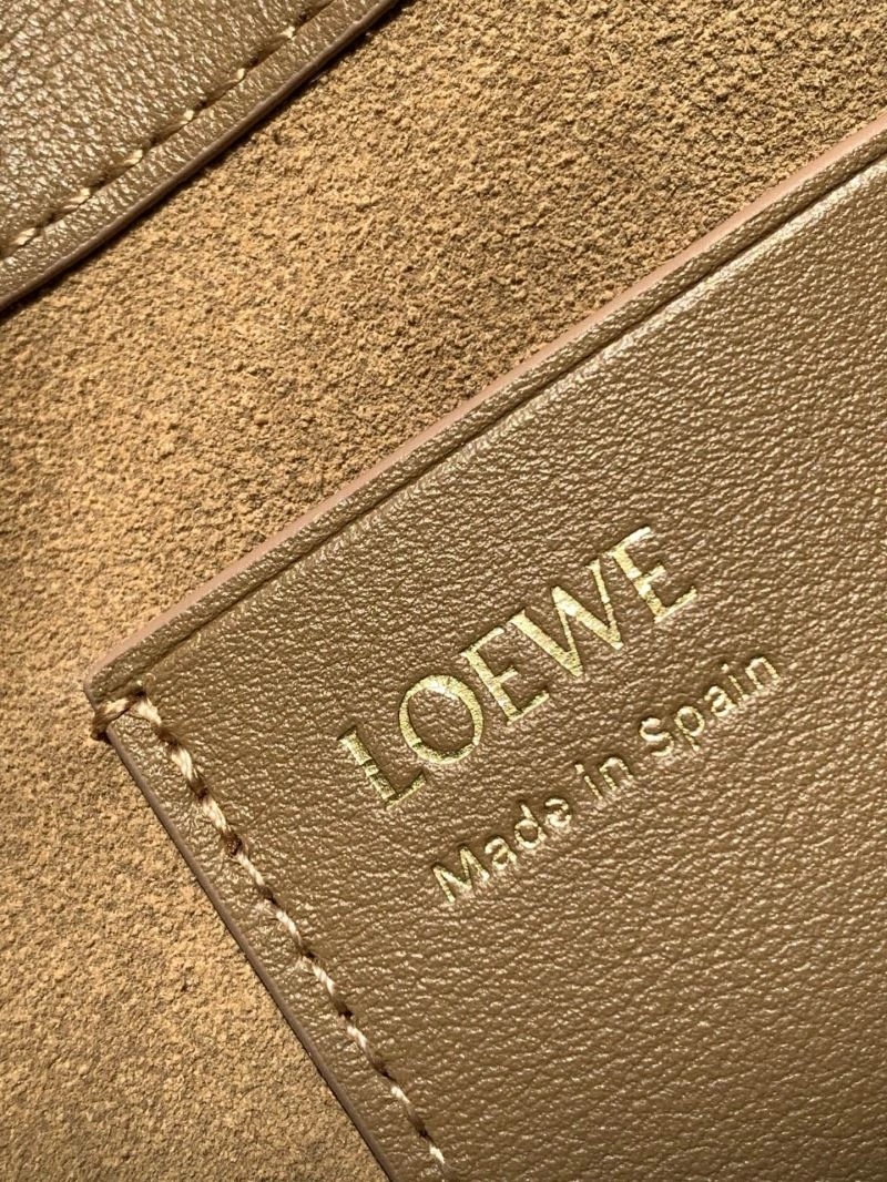 Loewe Bucket Bags Stretchable 61312
